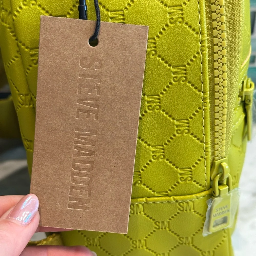 Steve Madden new tags